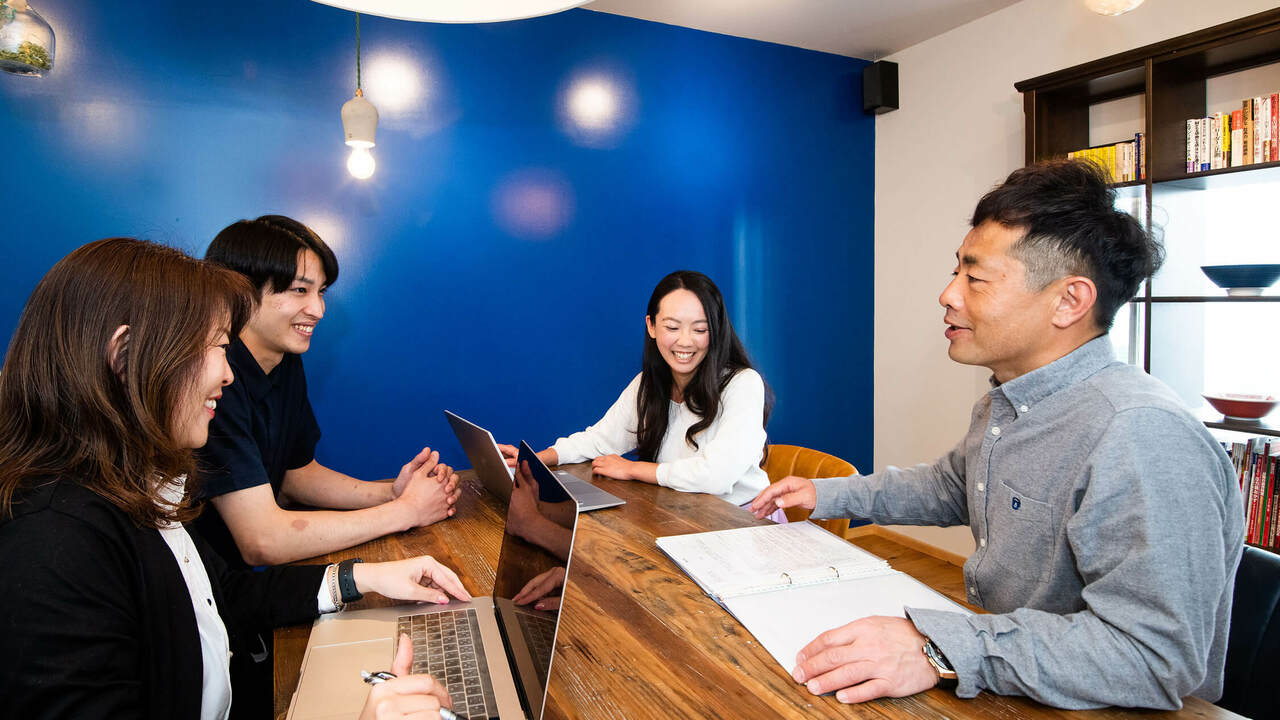 株式会社SANTA CALA で働く人の写真1枚目