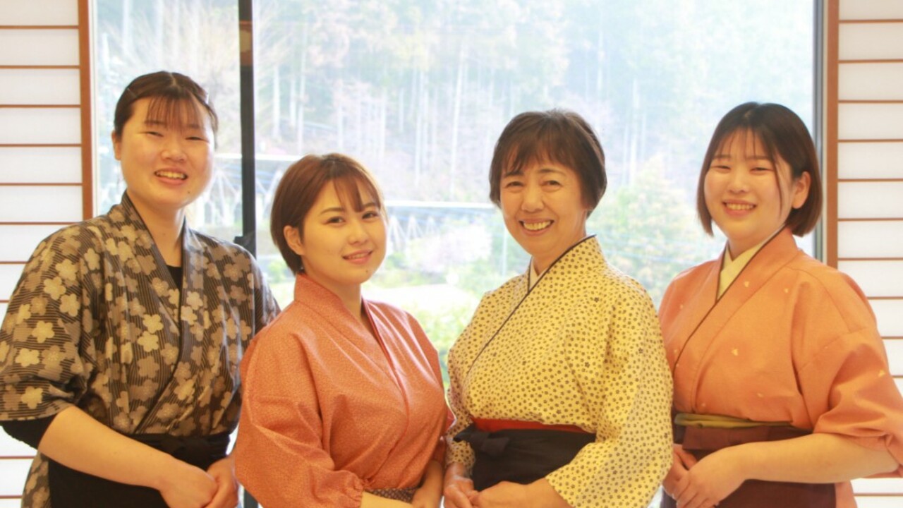 有限会社名栗温泉で働く人の写真1枚目