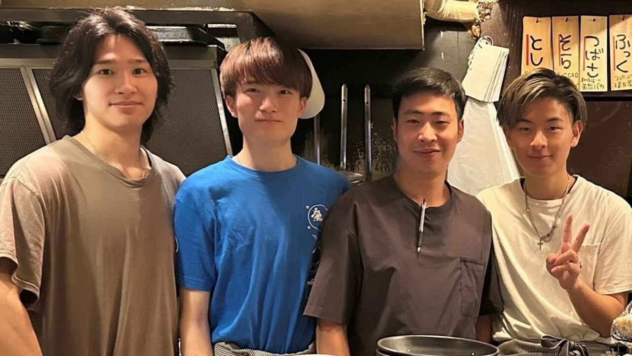 魚屋豪椀で働く人の写真3枚目