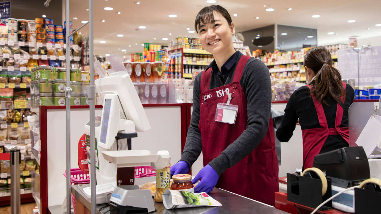 株式会社成城石井で働く人の写真4枚目