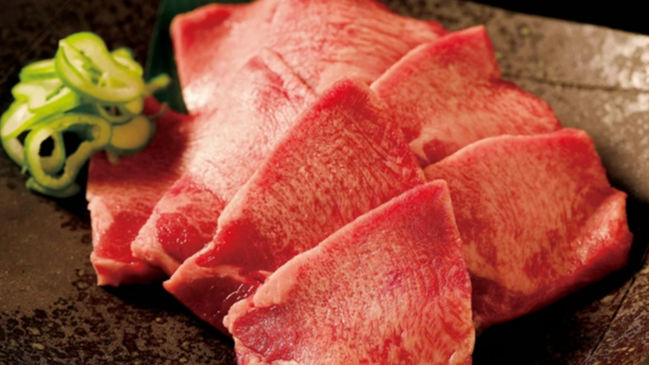 特急焼肉せいざん|料理長・料理長候補の求人画像1枚目