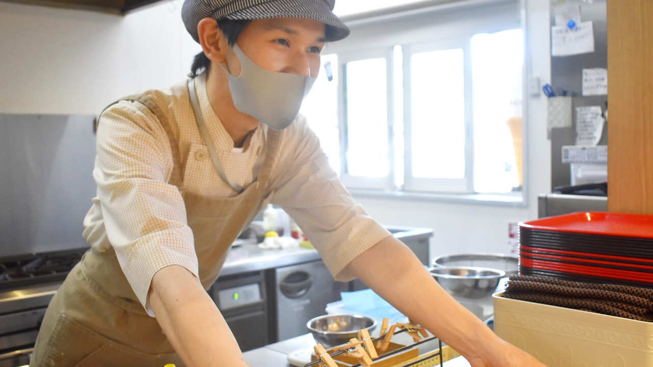 ハピサキッチン・カフェハピサ|調理見習い・調理補助の求人画像1枚目
