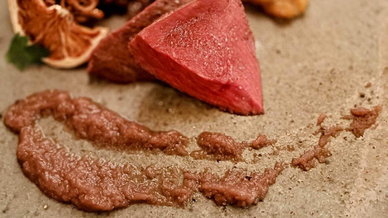 烏 KARASU|料理長・料理長候補の求人画像2枚目