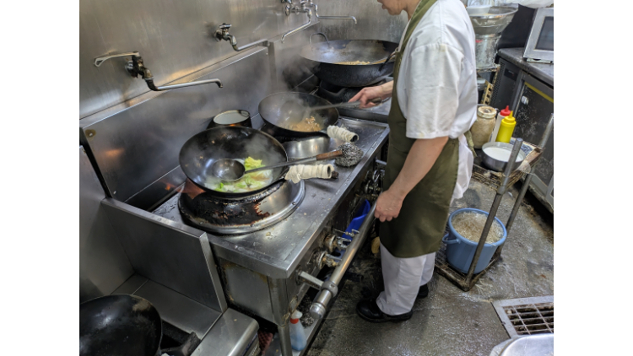 麺王|キッチンスタッフの求人画像3枚目