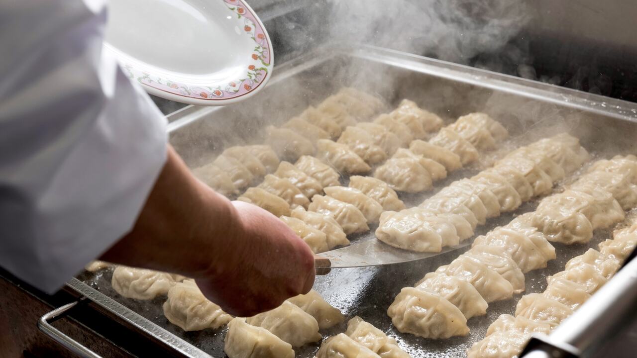 餃子の王将|キッチンスタッフの求人画像1枚目