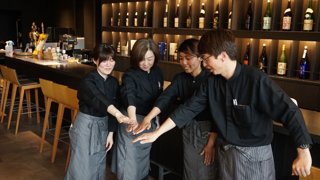 月のホテル|キッチンスタッフの求人画像1枚目
