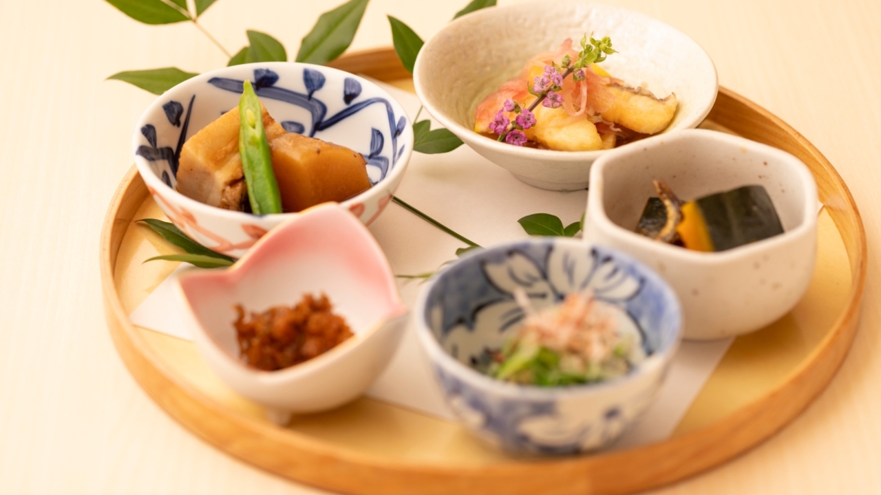 茶茶 茶茶 花 和食, 日本料理・懐石料理 | 料理長・料理長候補)の求人の写真 2枚目