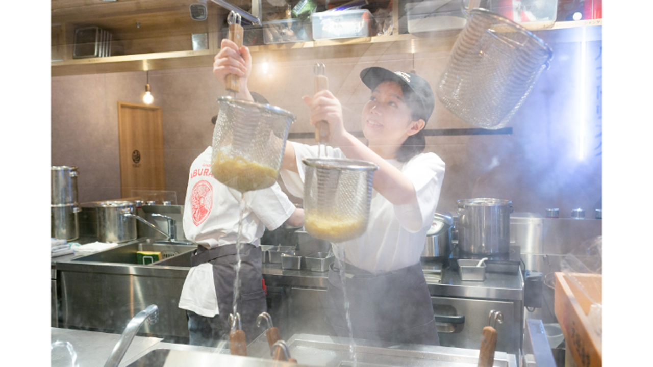 元祖油堂|店長・店長候補の求人画像3枚目