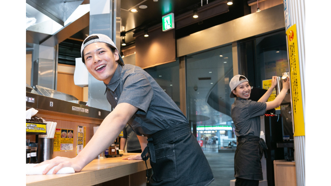 豚山|店長・店長候補の求人画像1枚目