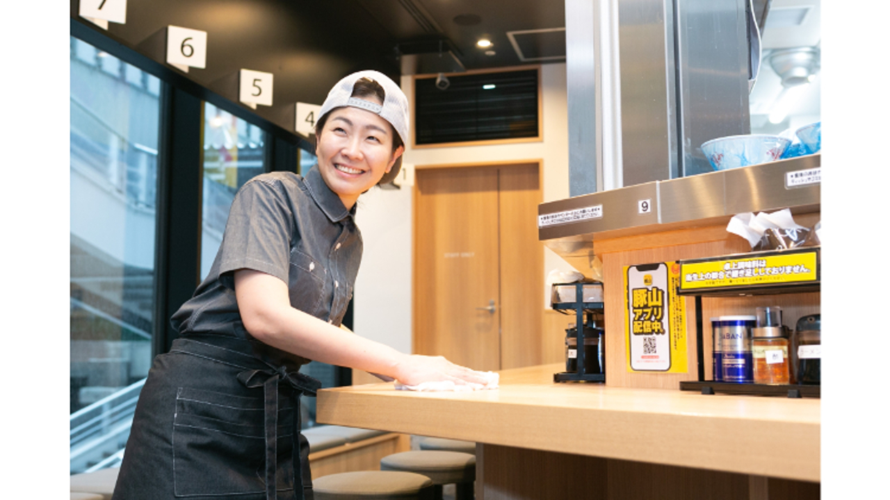 豚山|店長・店長候補の求人画像1枚目