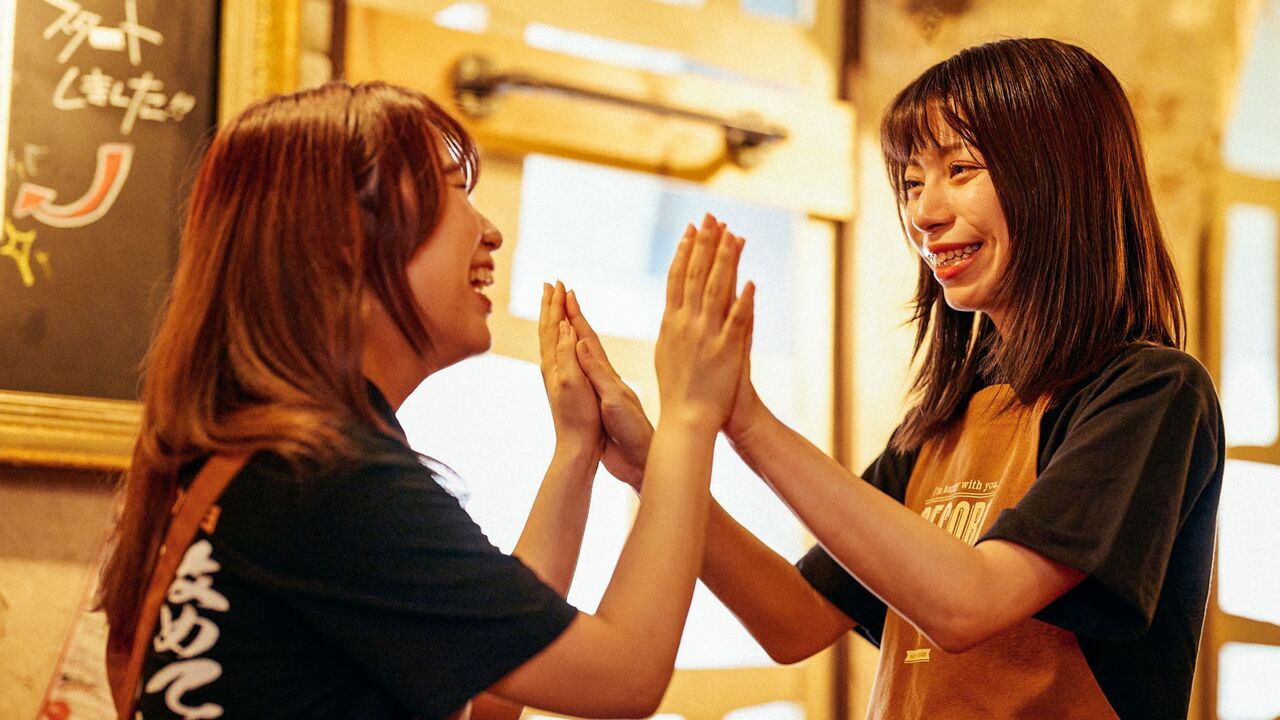 洋風居酒屋　ペコリ 渋谷店 居酒屋, 創作・ダイニングバー | レストランサービス・ホールスタッフ)の求人の写真