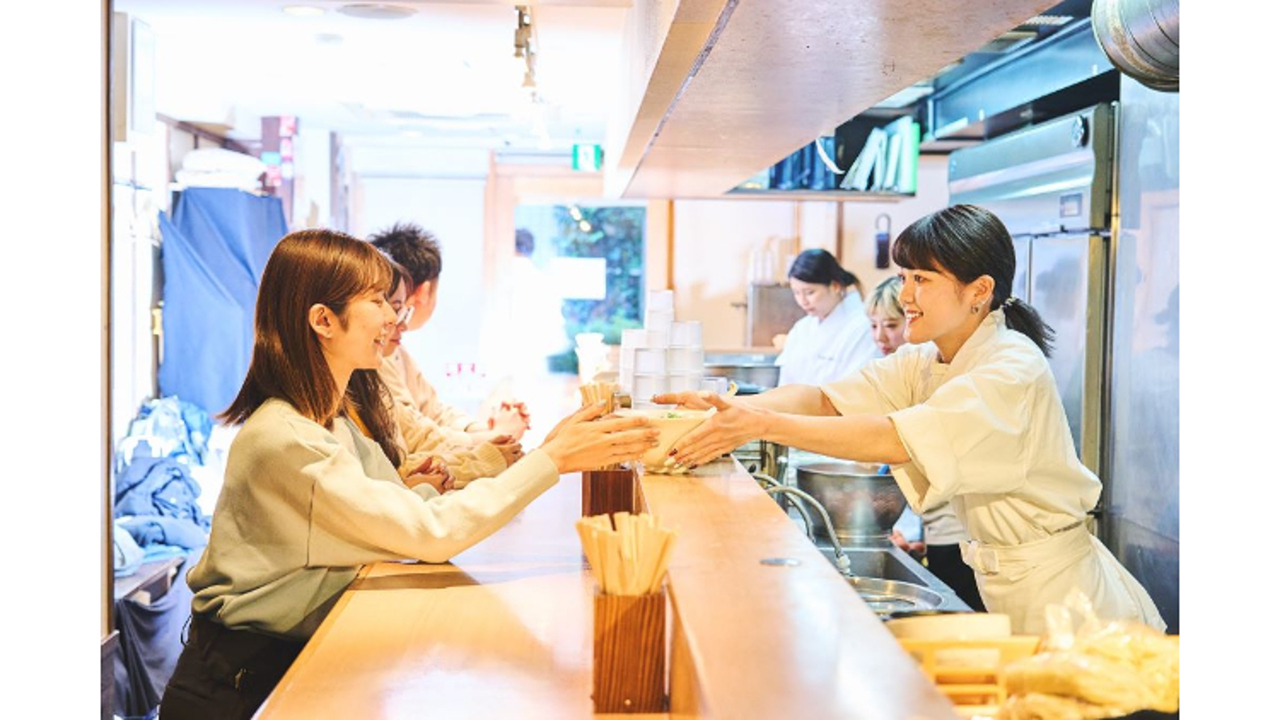 ラーメン事業部|レストランサービス・ホールスタッフの求人画像1枚目
