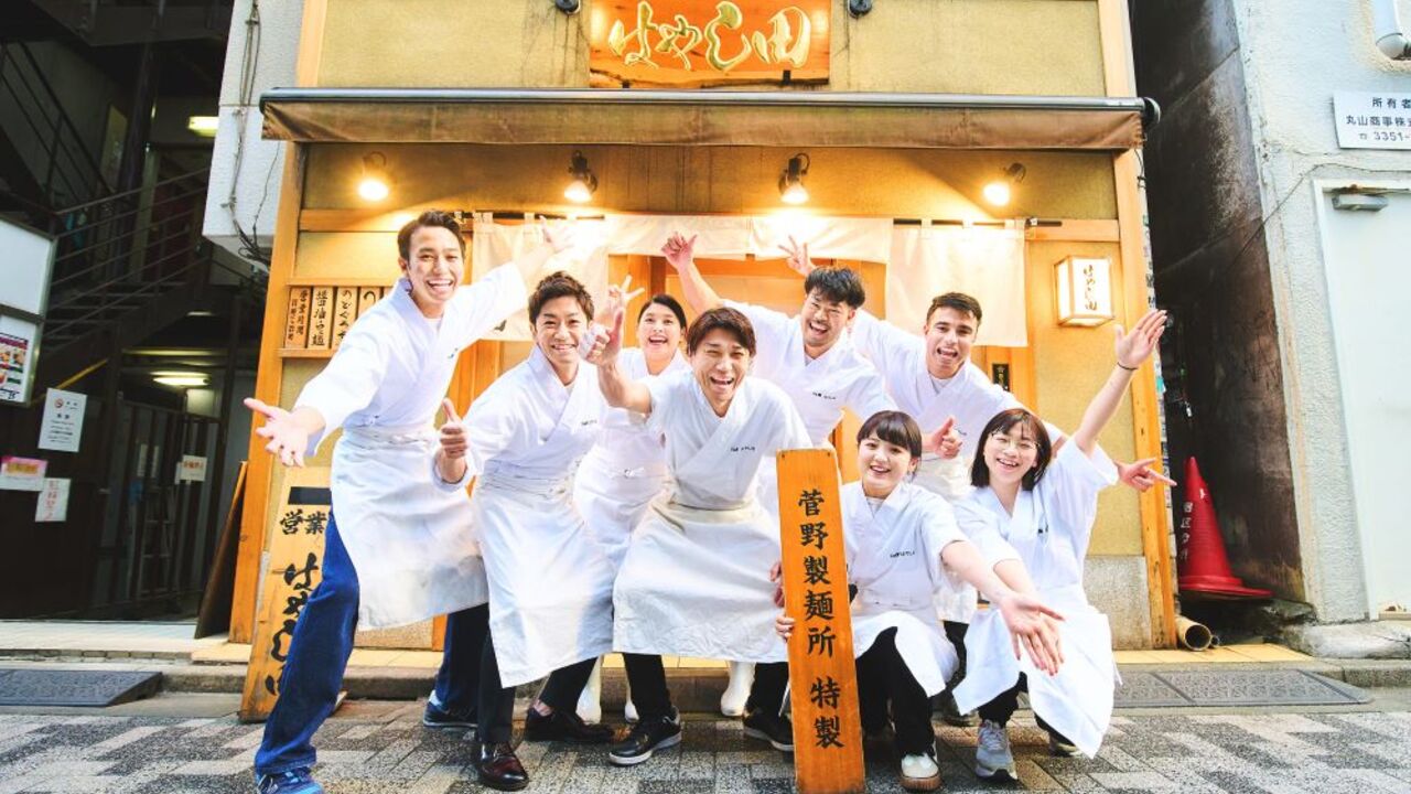 ラーメン事業部|レストランサービス・ホールスタッフの求人画像1枚目