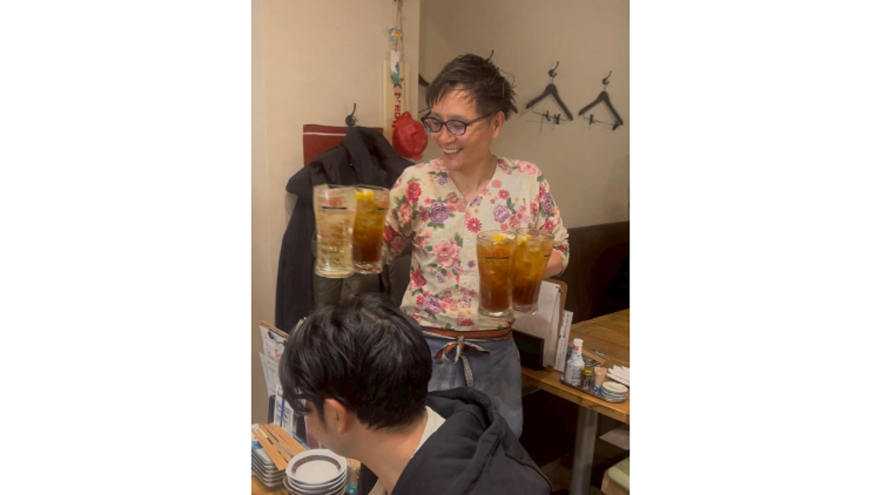 吉田町食堂 きんぎょ|キッチンスタッフの求人画像1枚目