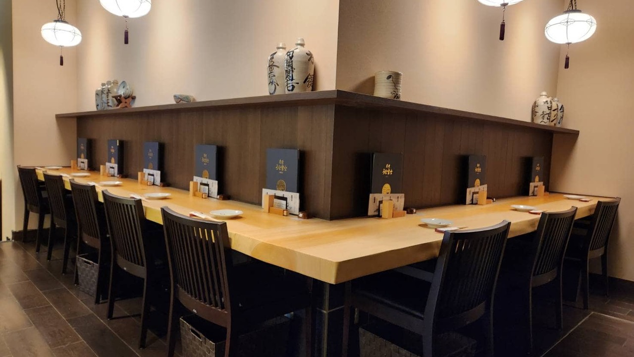 うなぎ業態 炭焼うな富士　八重洲店 和食, 日本料理・懐石料理 | レストランサービス・ホールスタッフ)の求人の写真 2枚目
