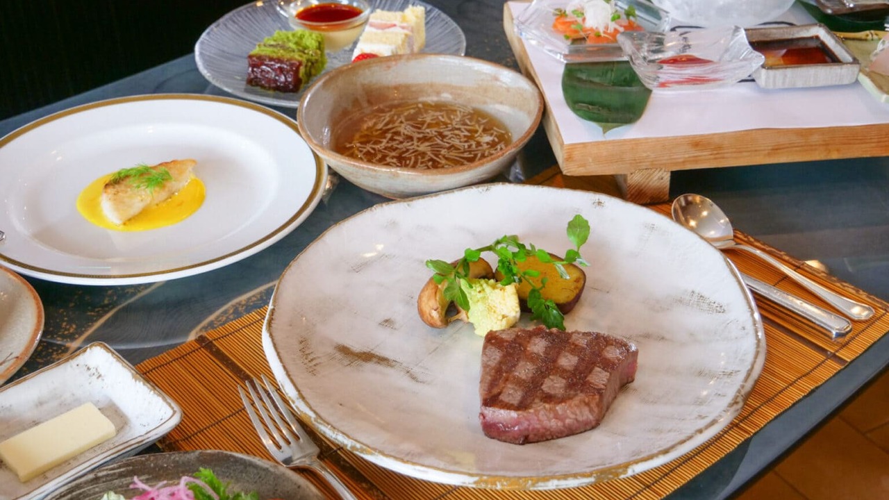 鉄板グリル鎌倉山|料理長・料理長候補の求人画像1枚目