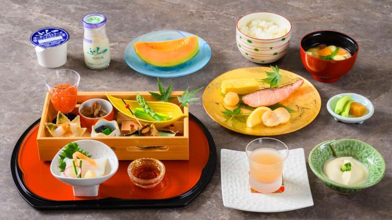 沖縄プリンスホテル オーシャンビューぎのわん|料理長・料理長候補の求人画像1枚目
