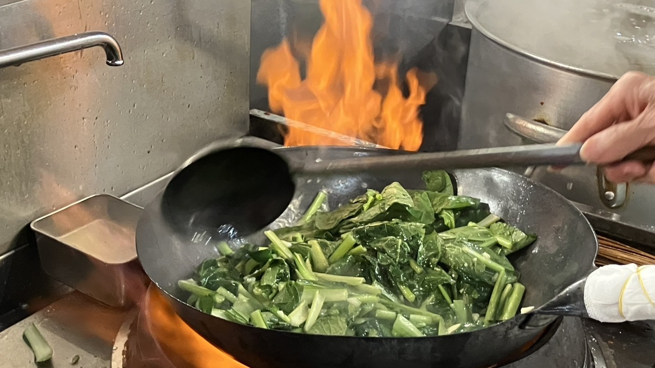 矢場味仙|レストランサービス・ホールスタッフの求人画像2枚目
