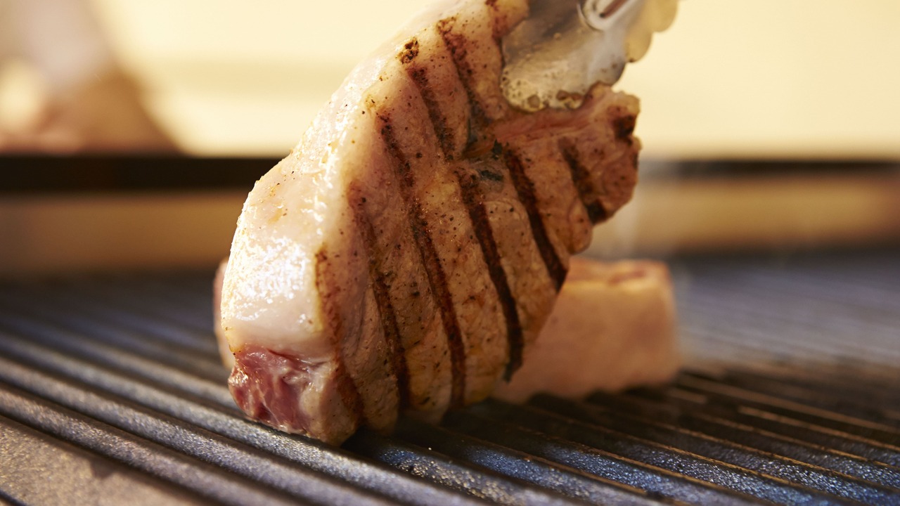 HyLife Pork TABLE|料理長・料理長候補の求人画像1枚目