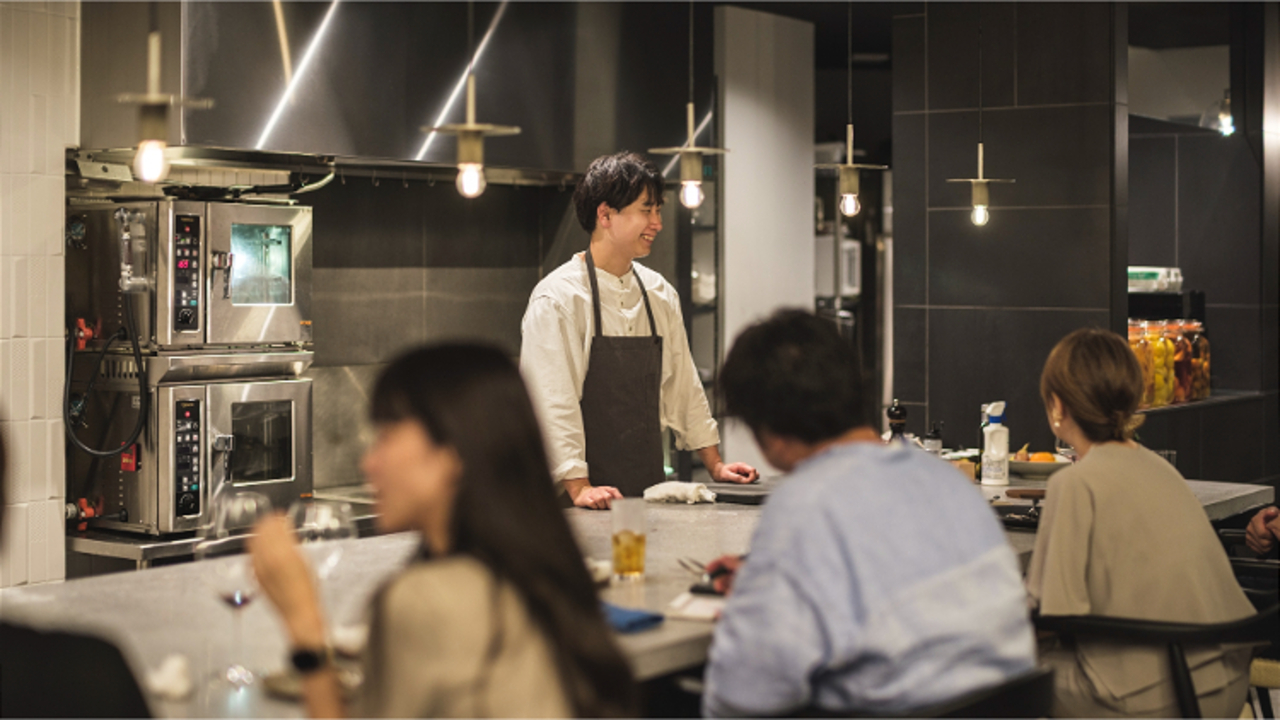 Elvage 創作・ダイニングバー, パティスリー・ケーキ屋 | キッチンスタッフ)の求人の写真