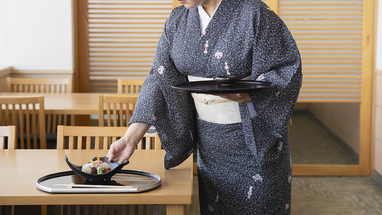 ホテル エミオン|マネージャー・管理職(料飲)の求人画像1枚目