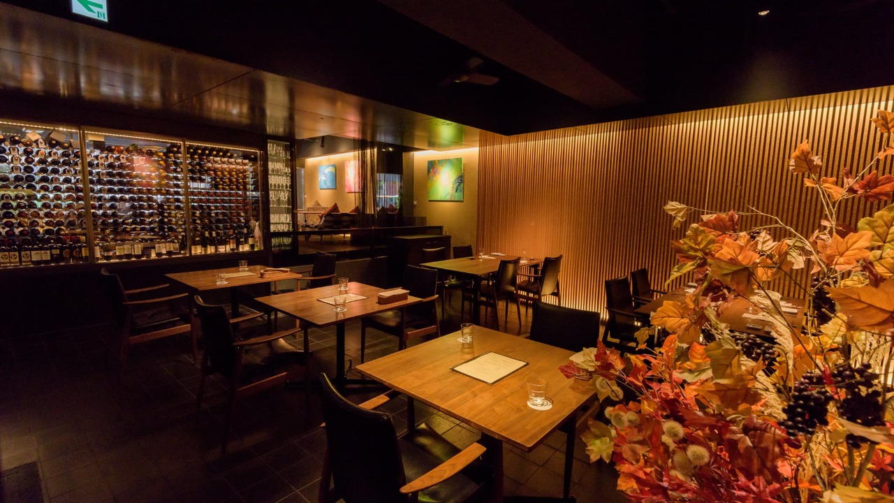 Bar & Restaurant COCONOMA|レストランサービス・ホールスタッフの求人画像1枚目