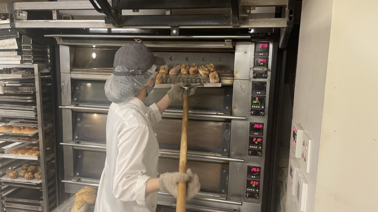 LIBERTE PATISSERIE BOULANGERIE 東京本店(吉祥寺) パティスリー・ケーキ屋, ベーカリー・ブーランジェリー | ブーランジェ・ベーカー)の求人の写真 4枚目