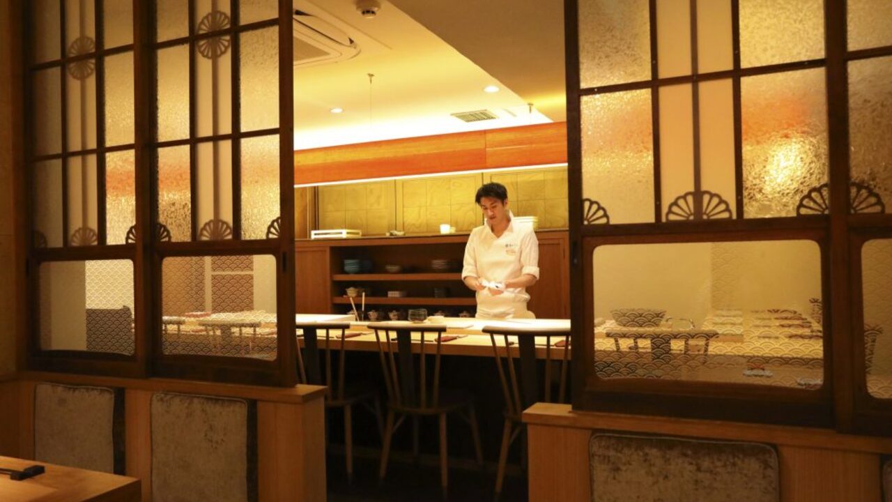 鮨よしかわ 海道　新宿店 和食, 寿司・鮨 | 調理見習い・調理補助)の求人の写真 4枚目