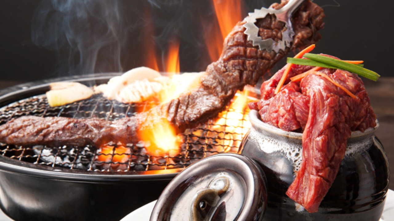 大衆馬肉酒場 三村|レストランサービス・ホールスタッフの求人画像2枚目