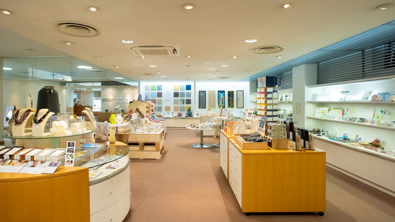 彫刻の森美術館店|販売スタッフの求人画像3枚目