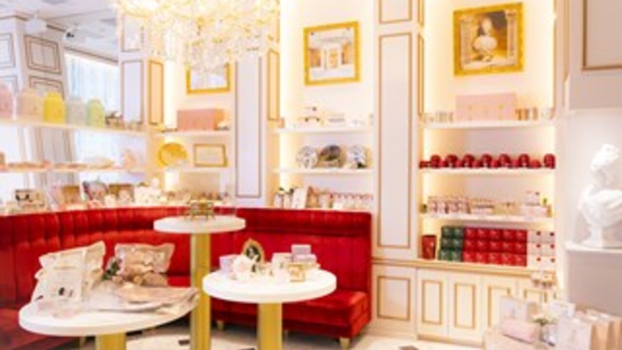 NINA'S ニナス|店長・店長候補の求人画像1枚目