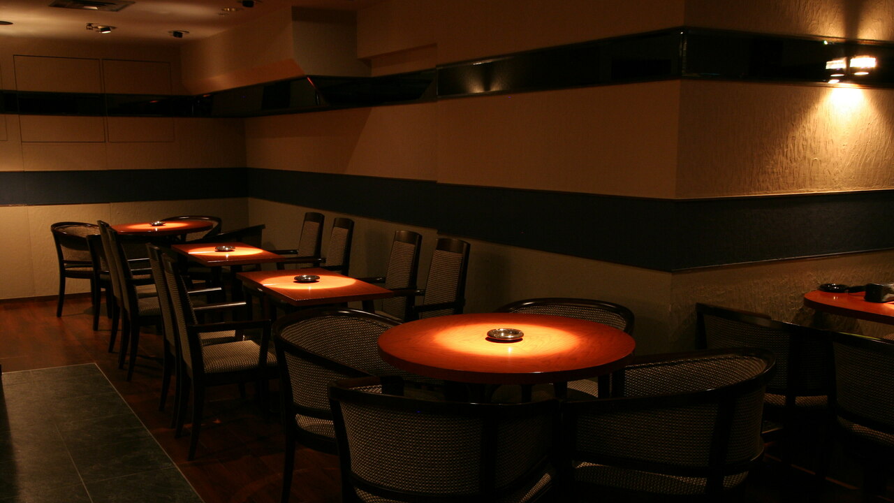 J's　Bar|レストランサービス・ホールスタッフの求人画像1枚目