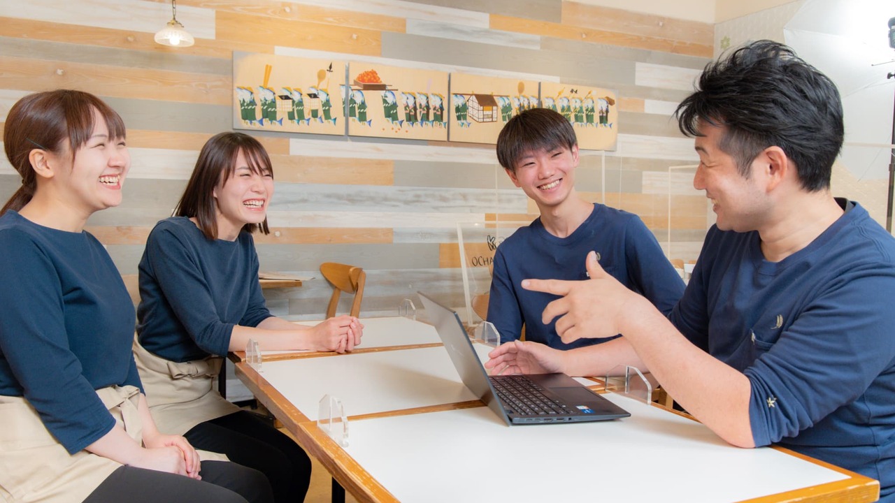 こめらく|店長・店長候補の求人画像1枚目