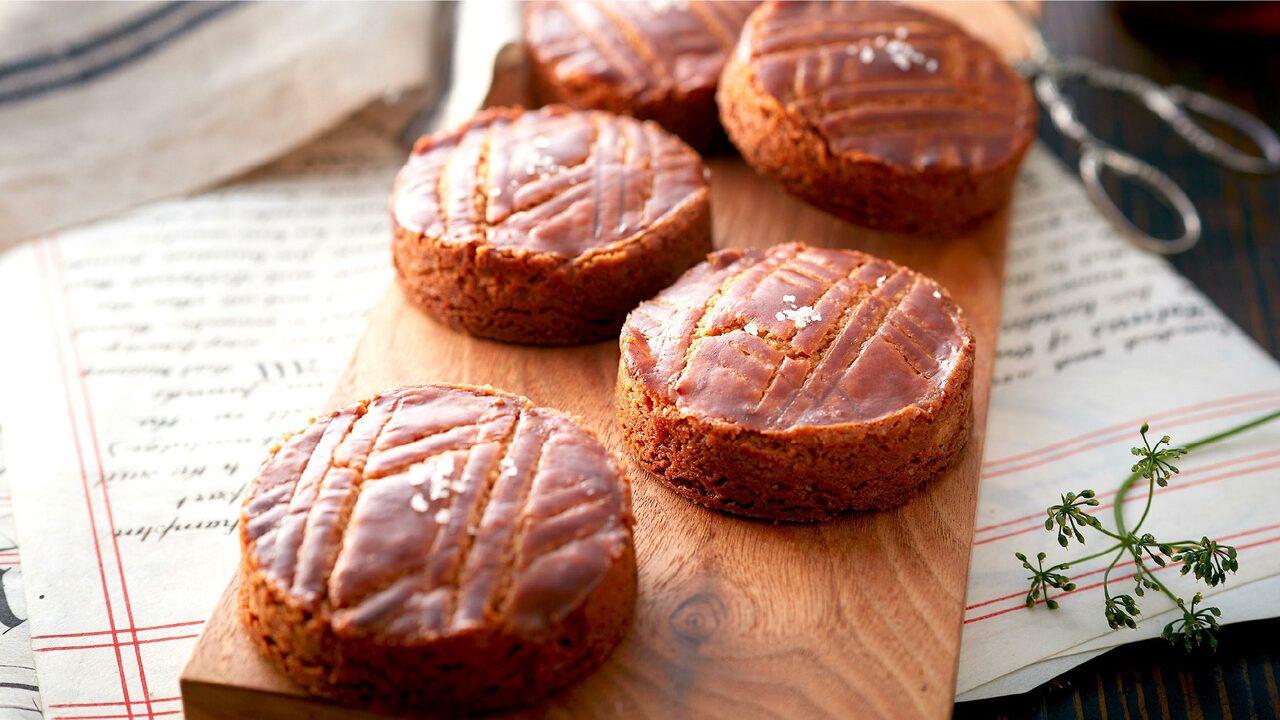 ノワ・ドゥ・ブール|パティシエの求人画像1枚目