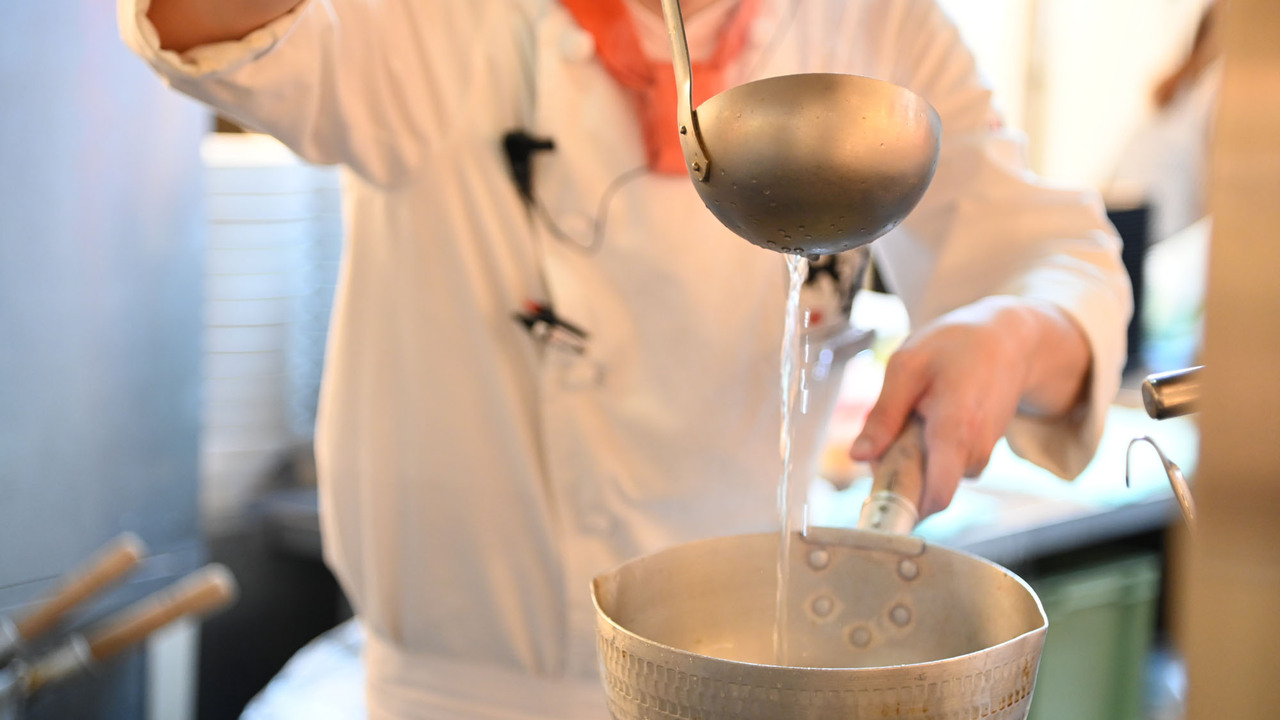 どうとんぼり神座|レストランサービス・ホールスタッフの求人画像3枚目