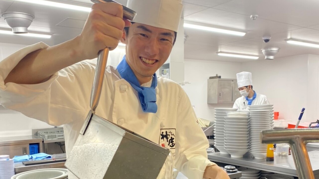 どうとんぼり神座|調理見習い・調理補助の求人画像4枚目