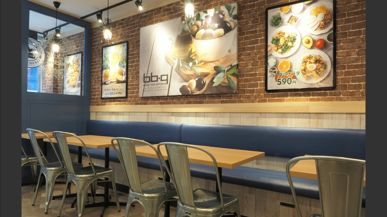 bb.qOLIVE CHICKEN cafe 上尾店 カフェ | レストランサービス・ホールスタッフ)の求人の写真