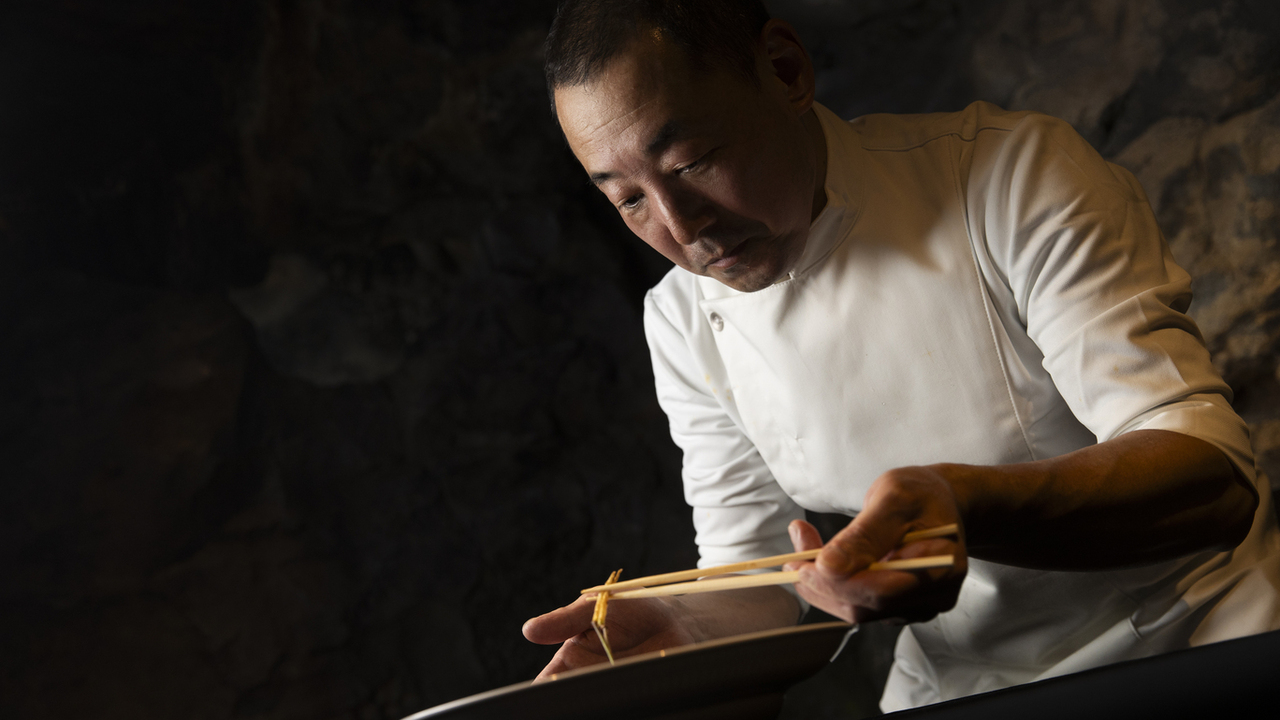 六本木中国料理店KOBAYASHI|ソムリエの求人画像1枚目