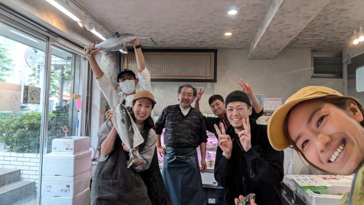 武蔵境おさかな家さん|販売スタッフの求人画像1枚目