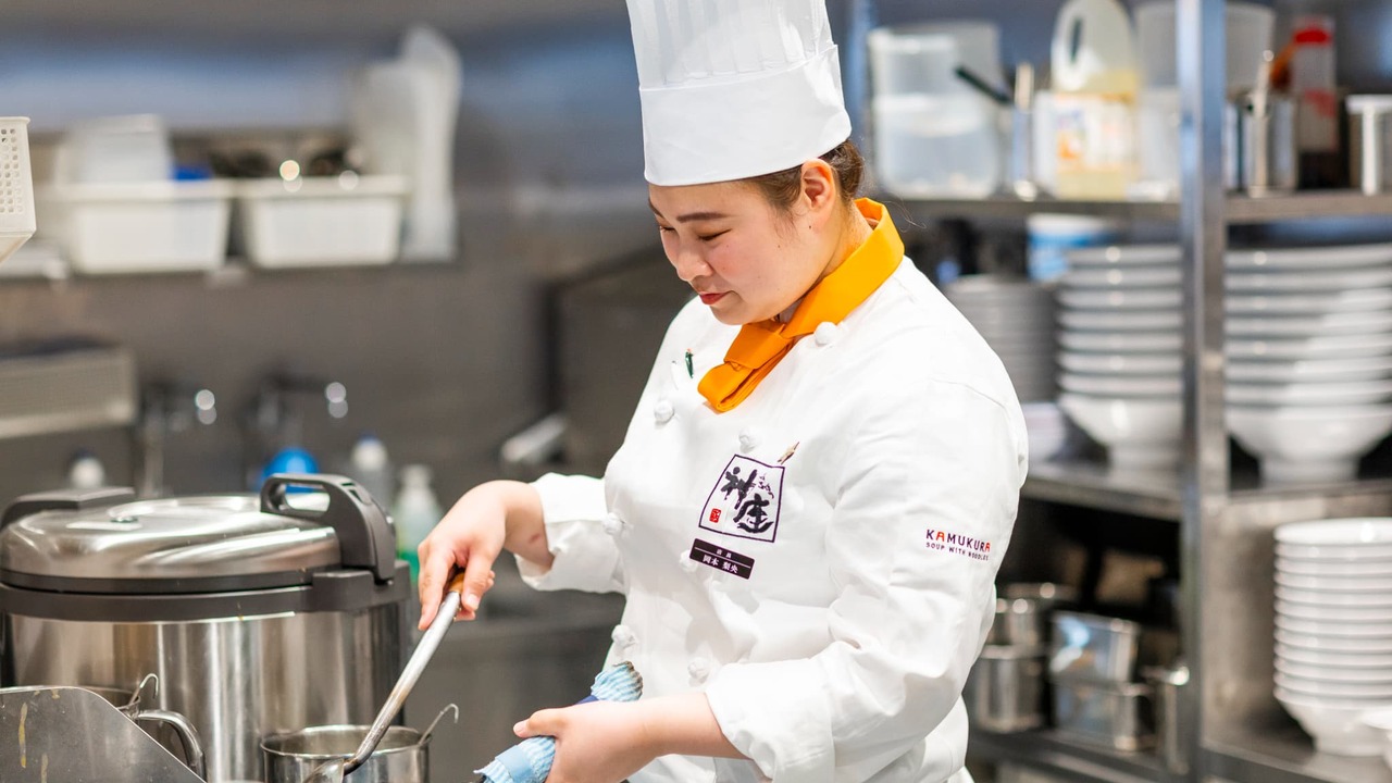 どうとんぼり神座|エリアマネージャーの求人画像1枚目