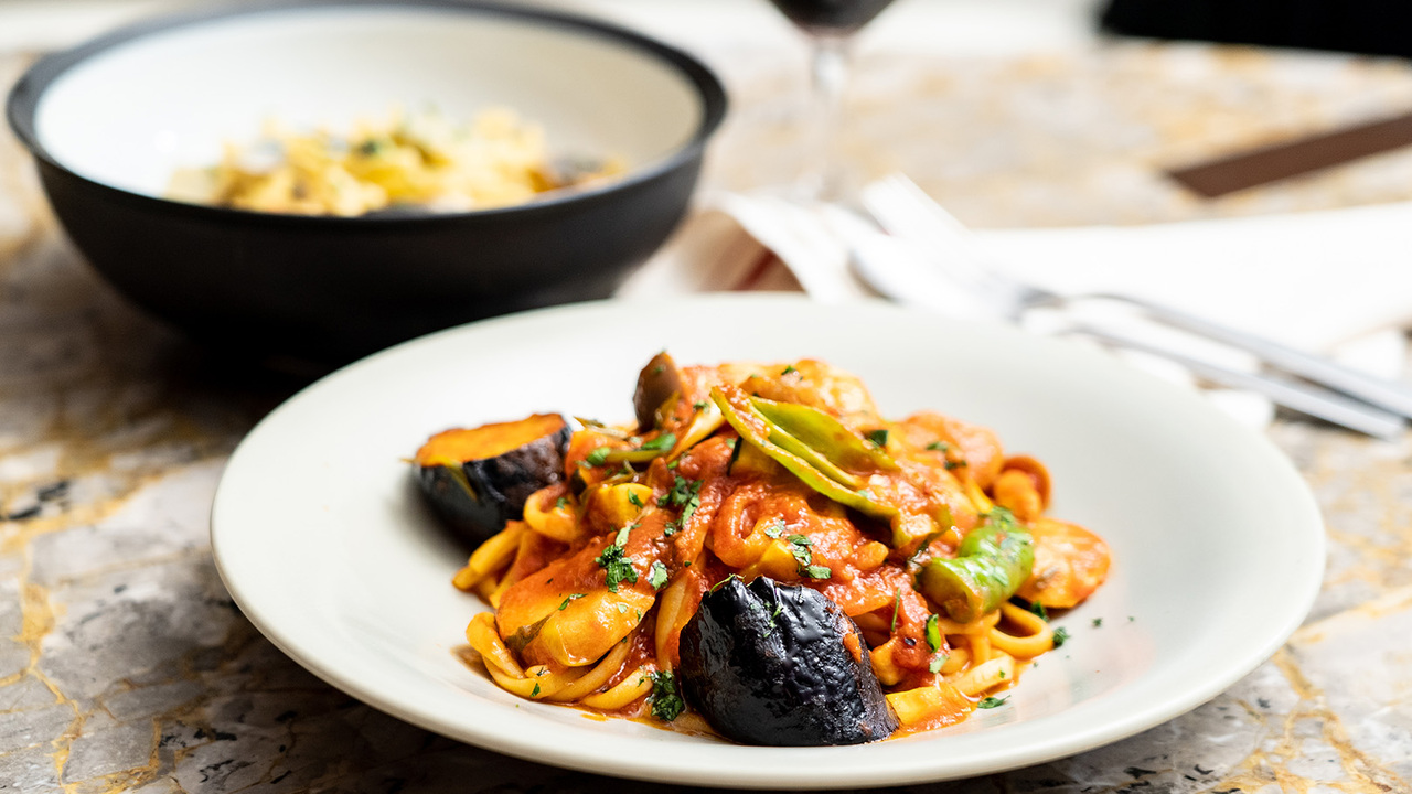 RIGOLETTO SMOKE GRILL AND BAR 祇園|レセプション・レストランレセプションの求人画像4枚目