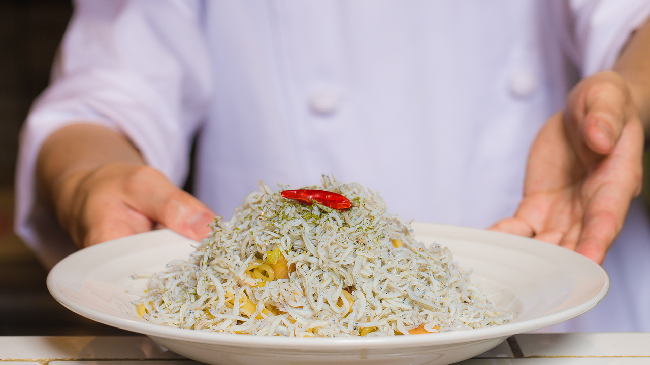 地元密着レストラン　今日和|店長・店長候補の求人画像1枚目