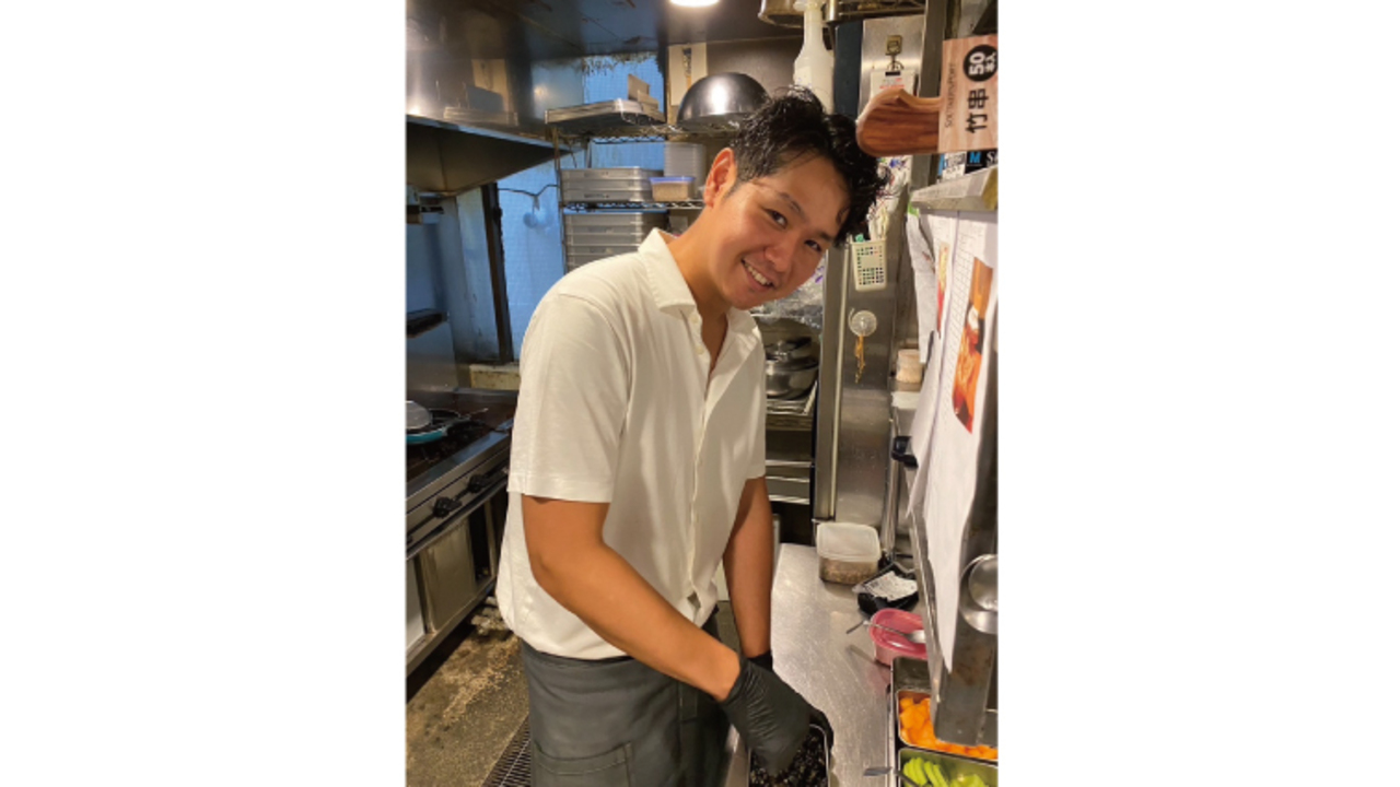 肉鮮問屋佐々木|レストランサービス・ホールスタッフの求人画像1枚目