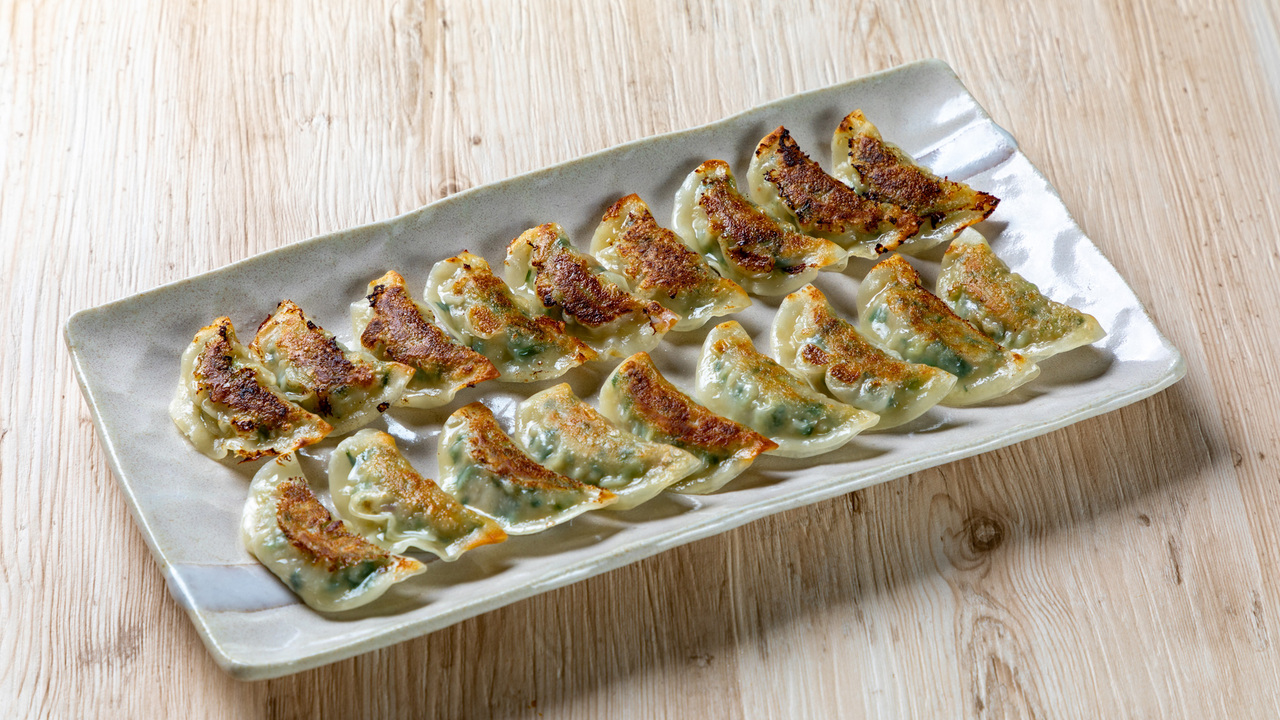 餃子酒場　満太郎|レストランサービス・ホールスタッフの求人画像2枚目