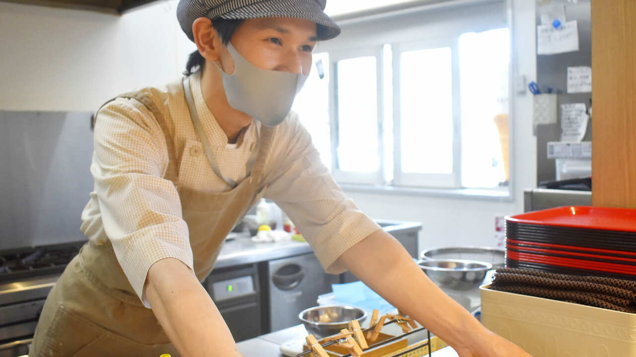 ハピサキッチン・カフェハピサ|店長・店長候補の求人画像1枚目