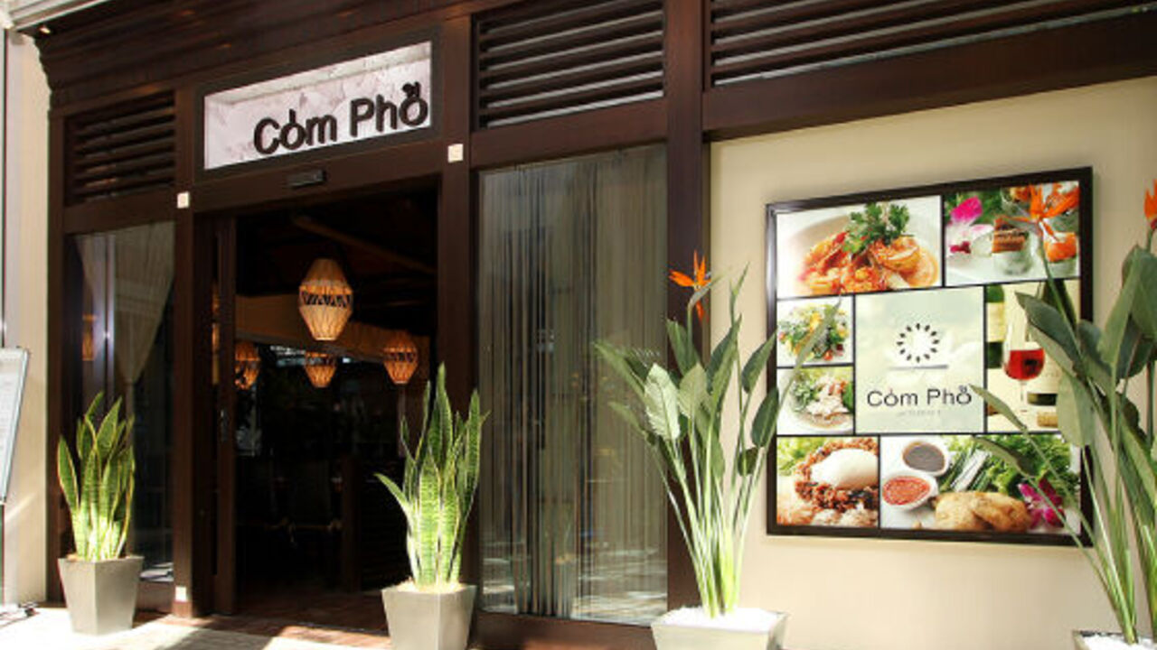 COMPHO|店長・店長候補の求人画像1枚目