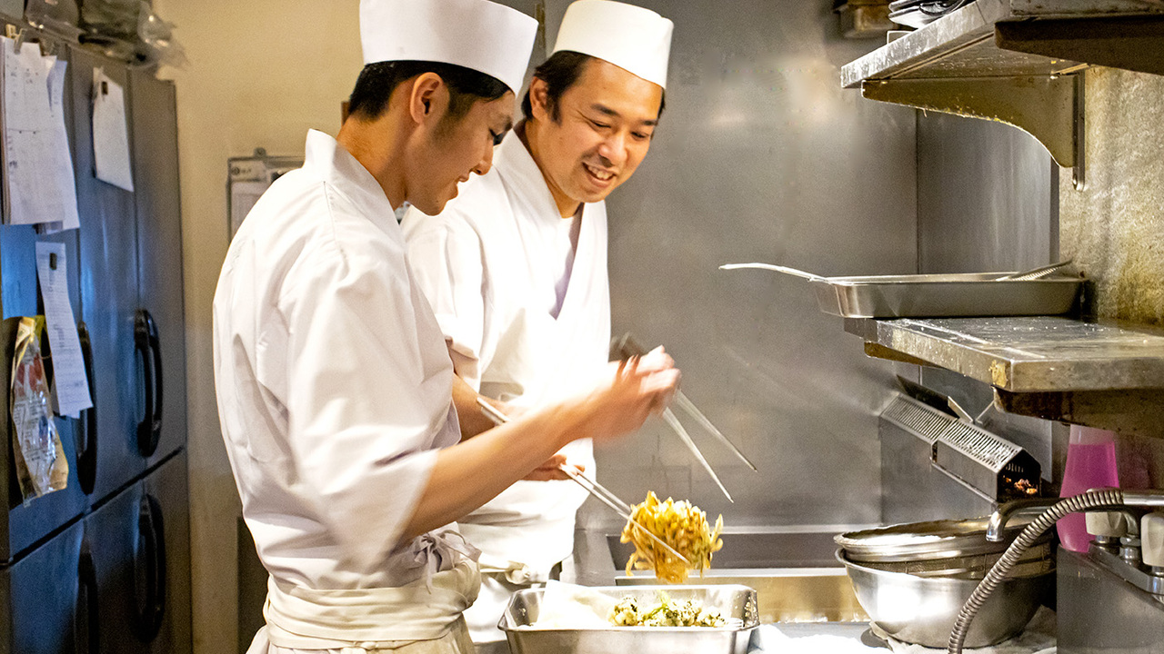 藤門 FUJIMON|料理長・料理長候補の求人画像1枚目