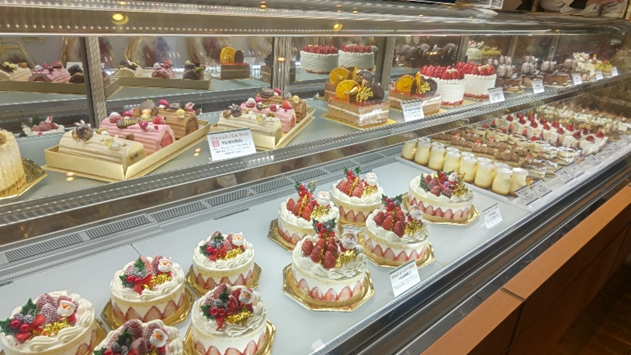 ベルグの4月 本店 パティスリー・ケーキ屋 | 販売スタッフ)の求人の写真