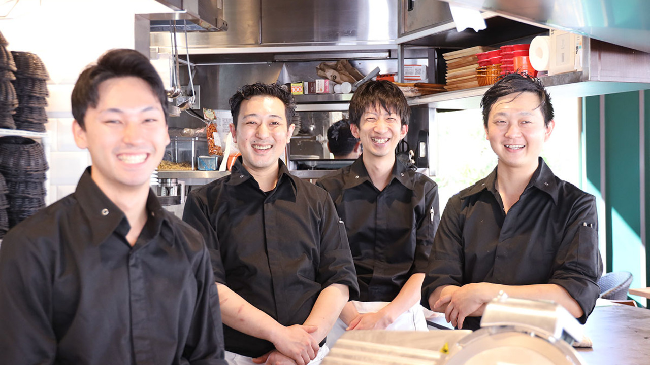 俺のフレンチ|レストランサービス・ホールスタッフの求人画像1枚目