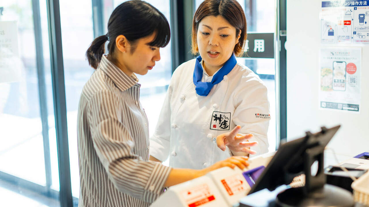 どうとんぼり神座|調理見習い・調理補助の求人画像4枚目